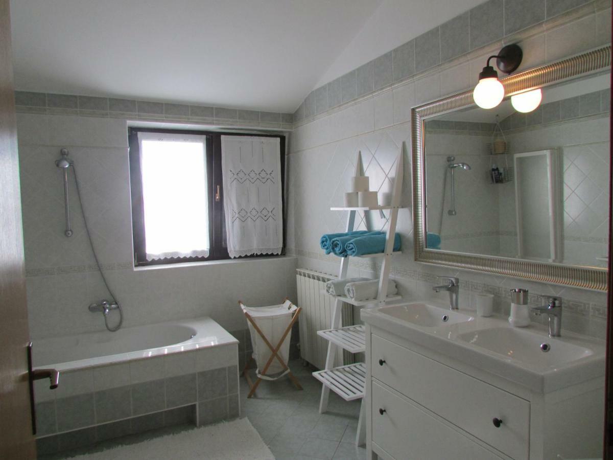 אומאג Apartment Karmen מראה חיצוני תמונה
