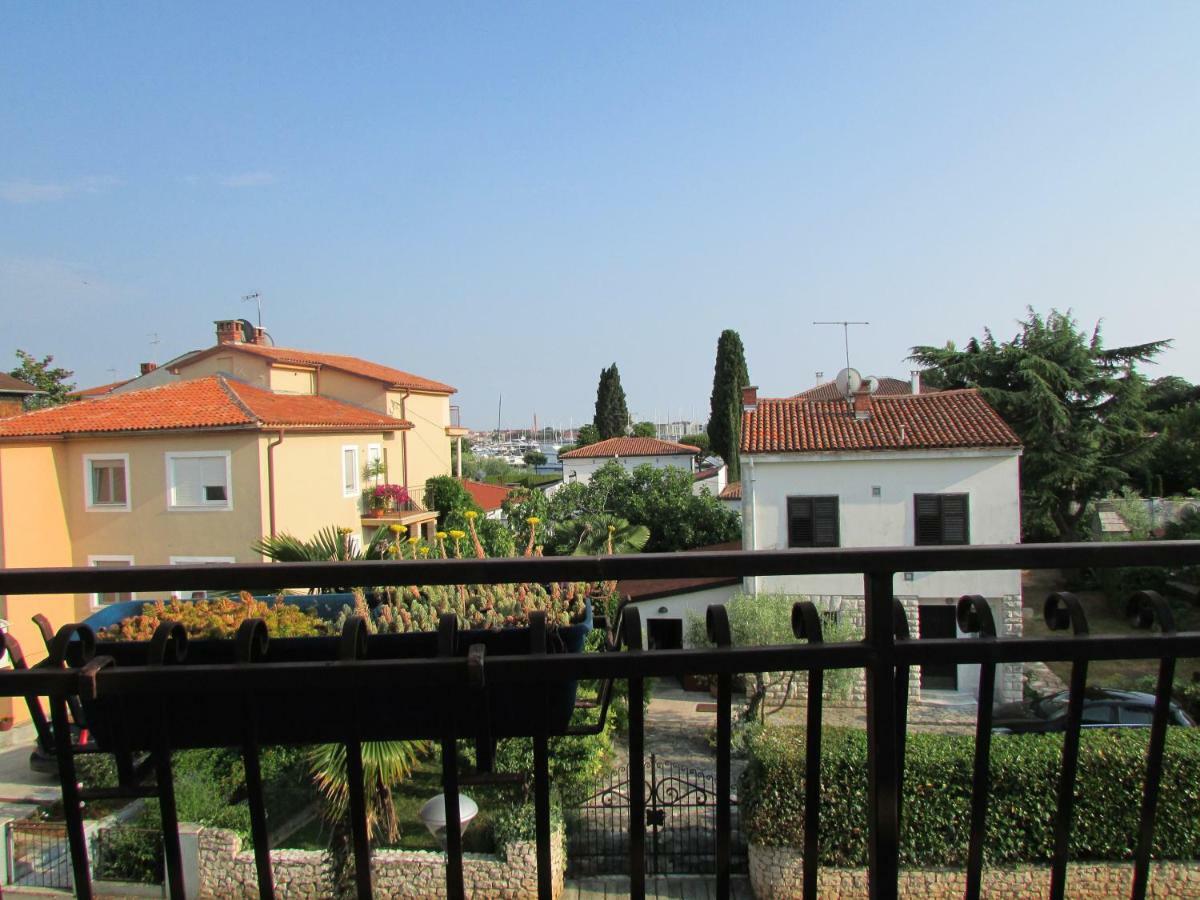 אומאג Apartment Karmen מראה חיצוני תמונה
